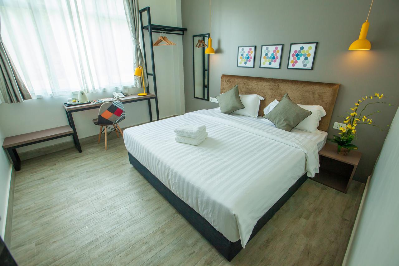 Bzz Hotel Skudai Eksteriør bilde