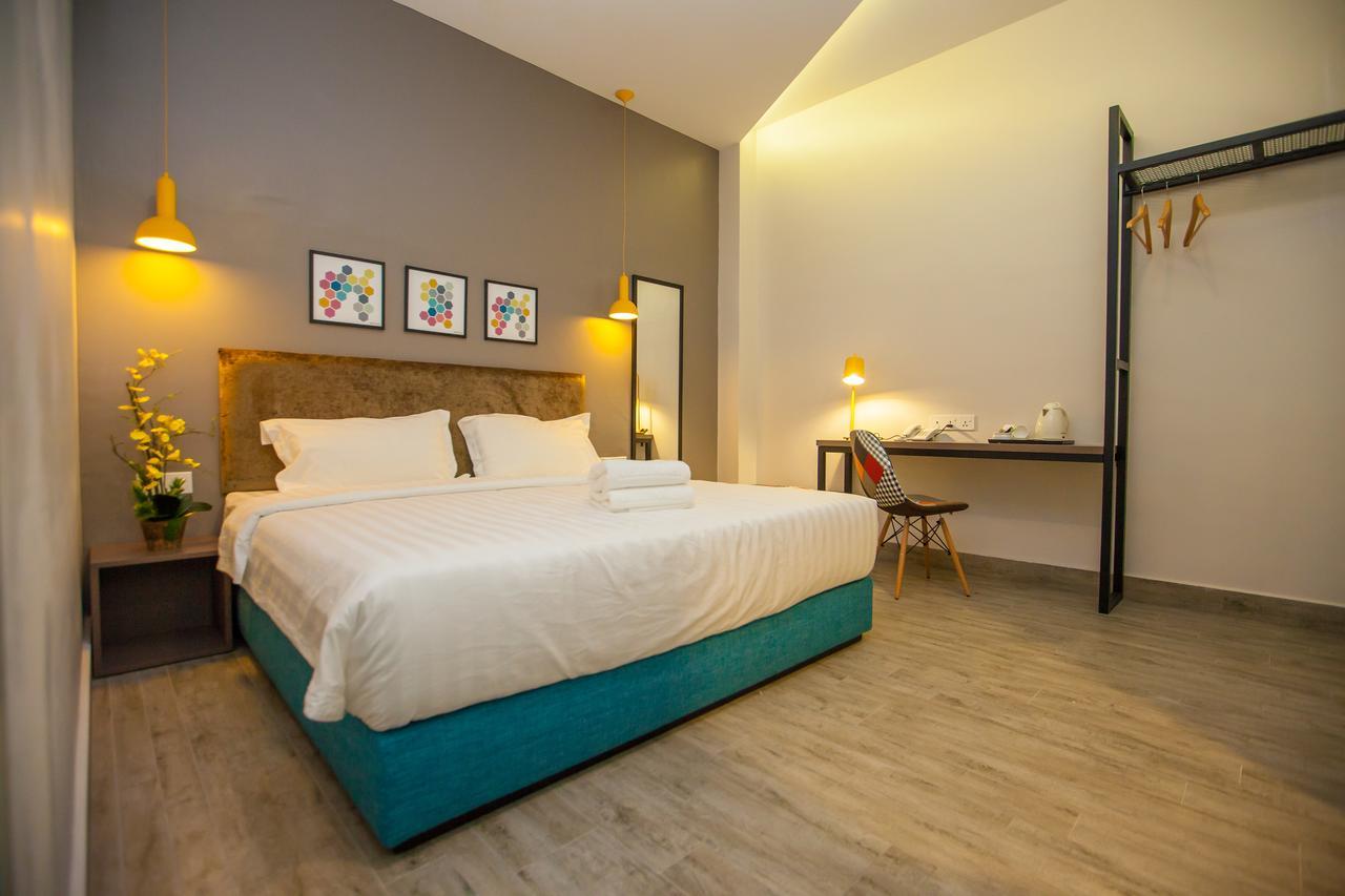 Bzz Hotel Skudai Eksteriør bilde