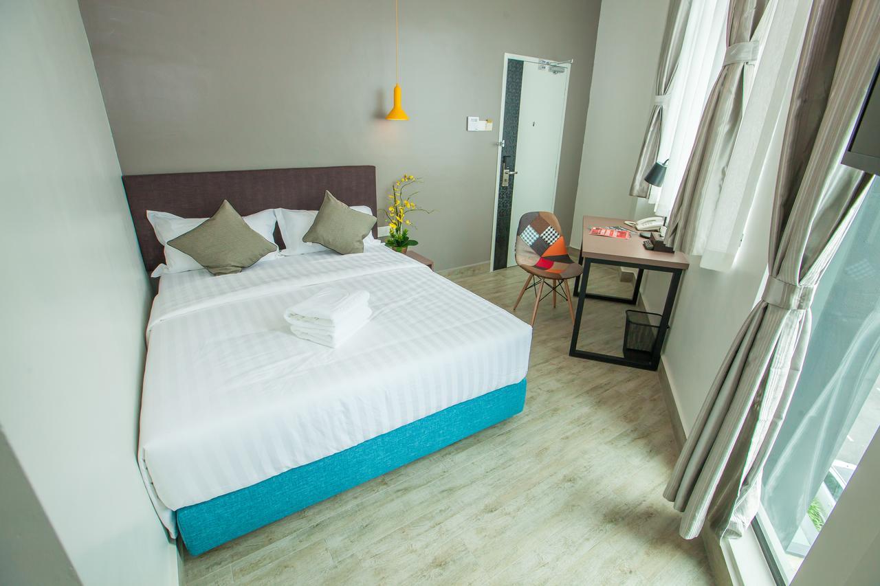 Bzz Hotel Skudai Eksteriør bilde