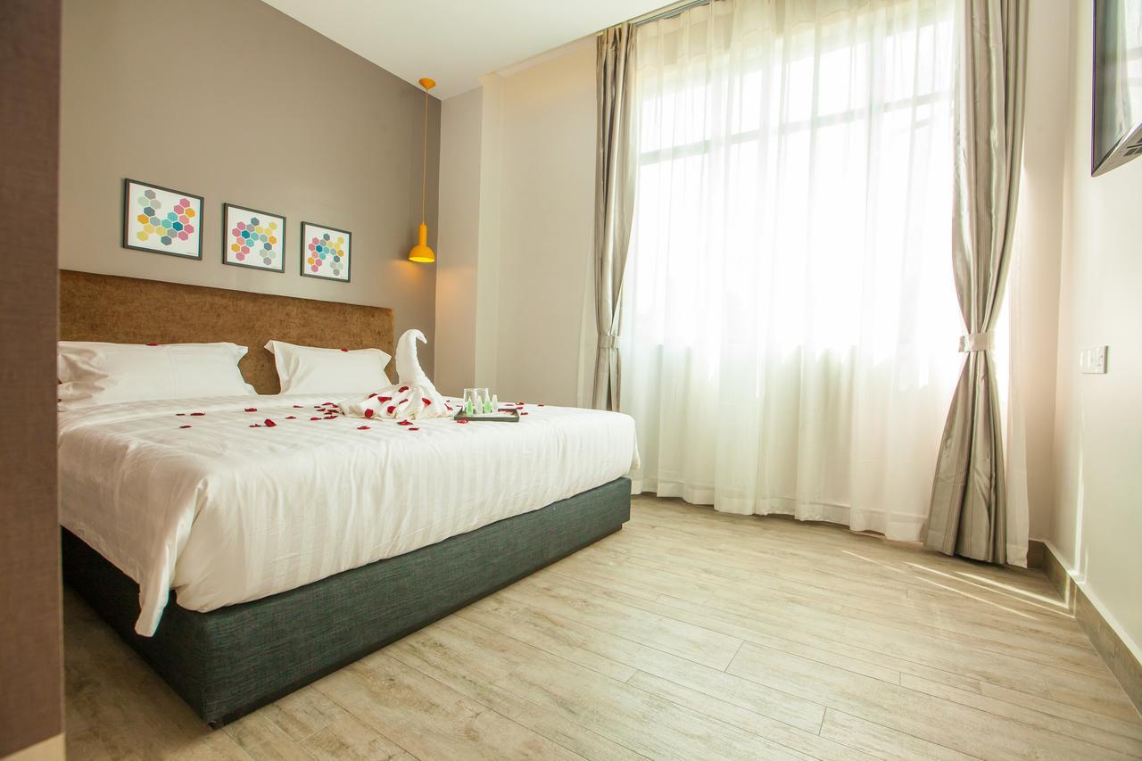 Bzz Hotel Skudai Eksteriør bilde