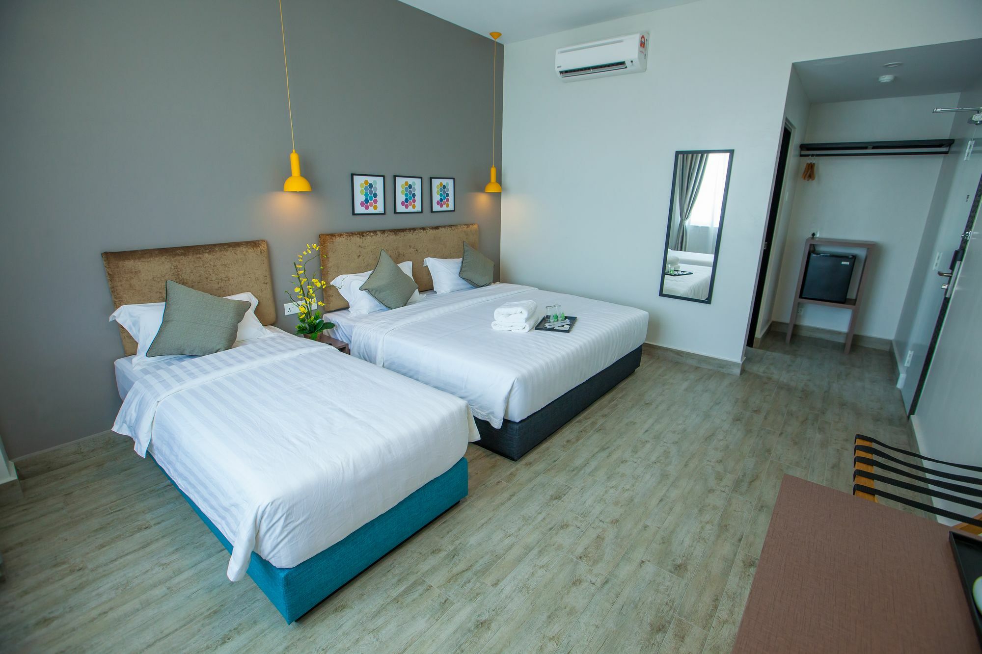 Bzz Hotel Skudai Eksteriør bilde
